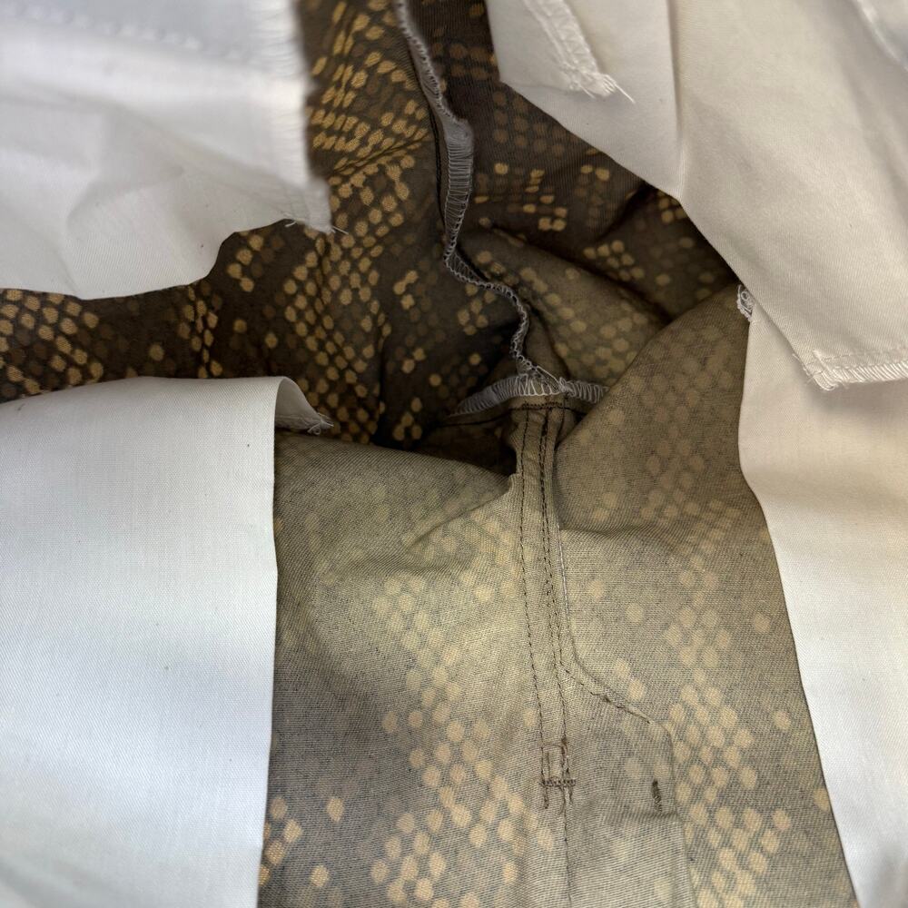 Dickies Khaki Pants Women's 4R Brown Snake Print High Rise Tapered Leg NWT - Picture 8 of 16